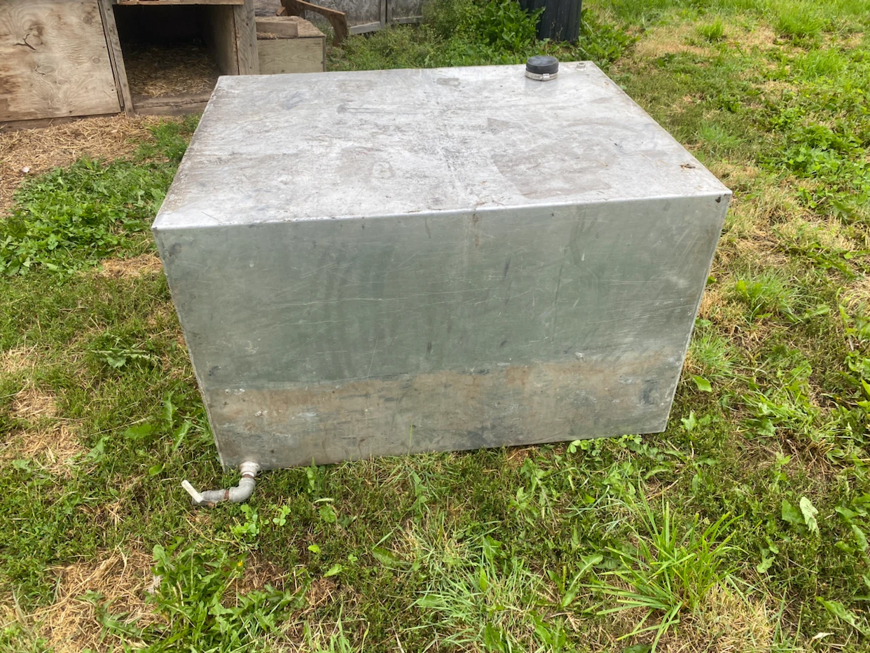 700L liquid holding tank - photo 3