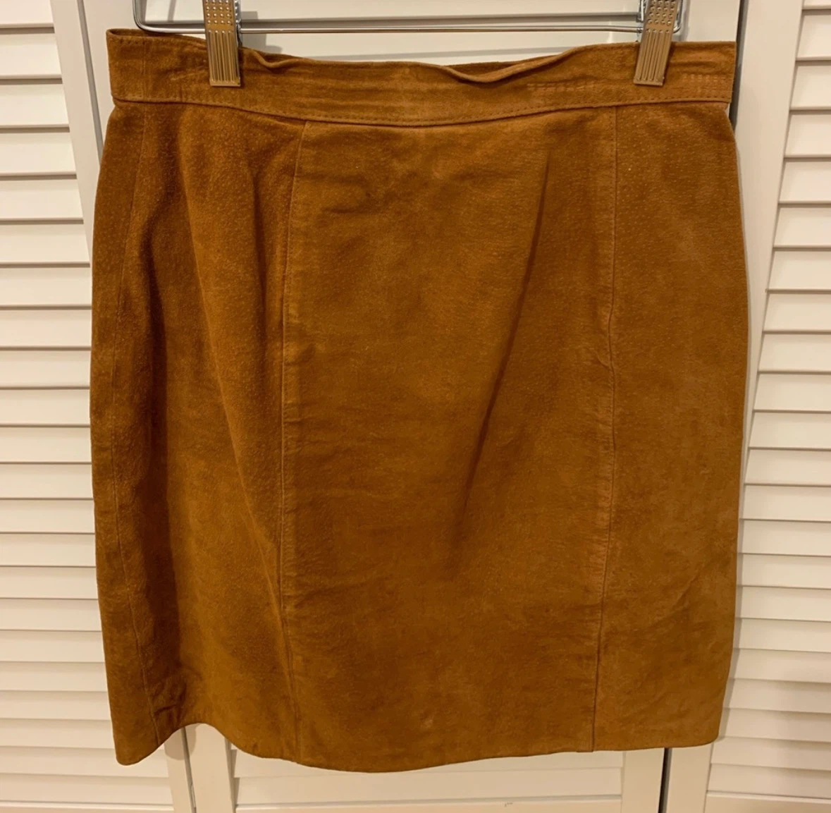 Vintage Cognac Brown Suede Skirt fits size small)