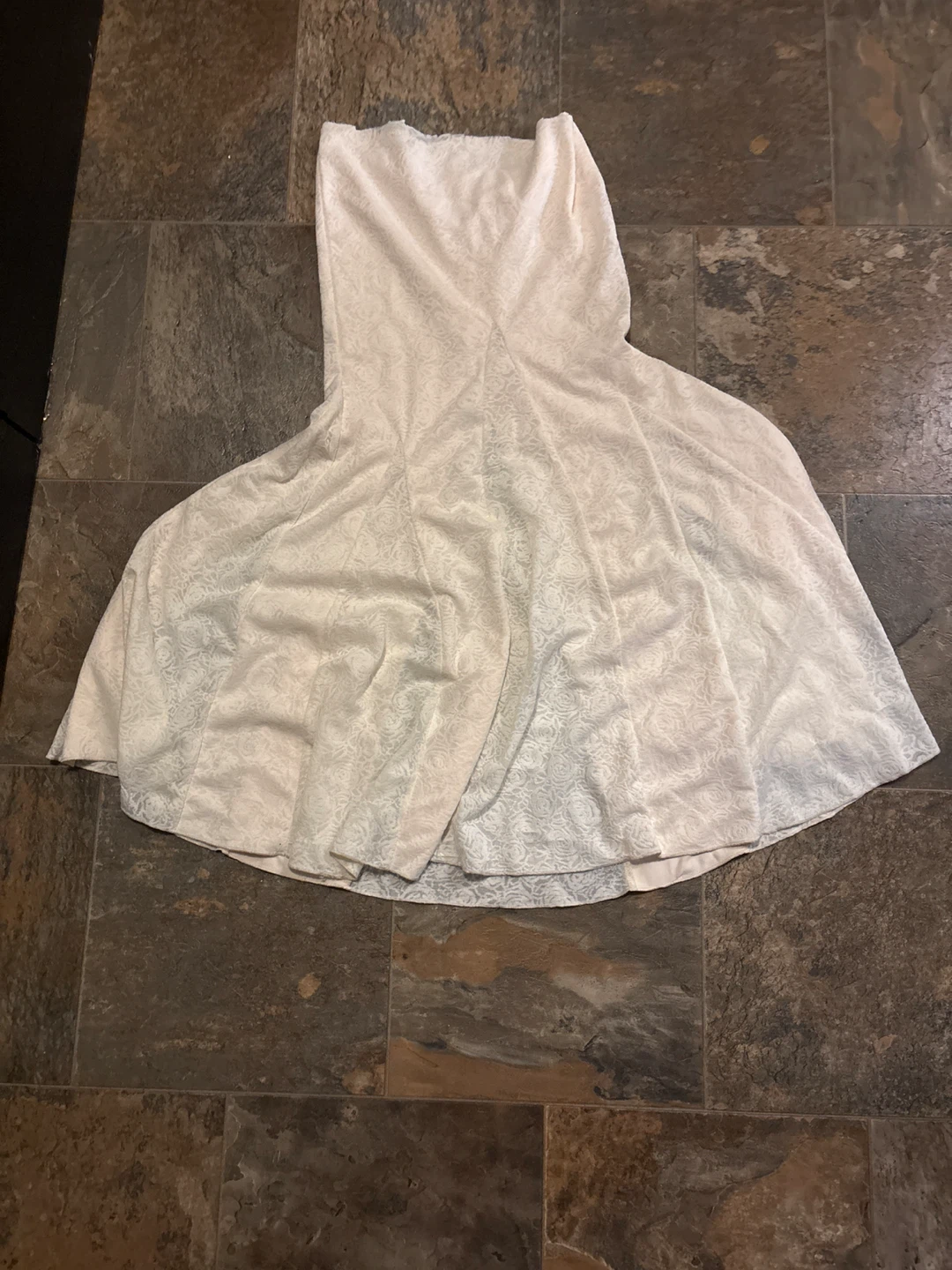 White lace skirt