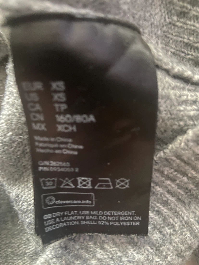 H&M Grey Sweater with Gold Chain  – XS - photo 5