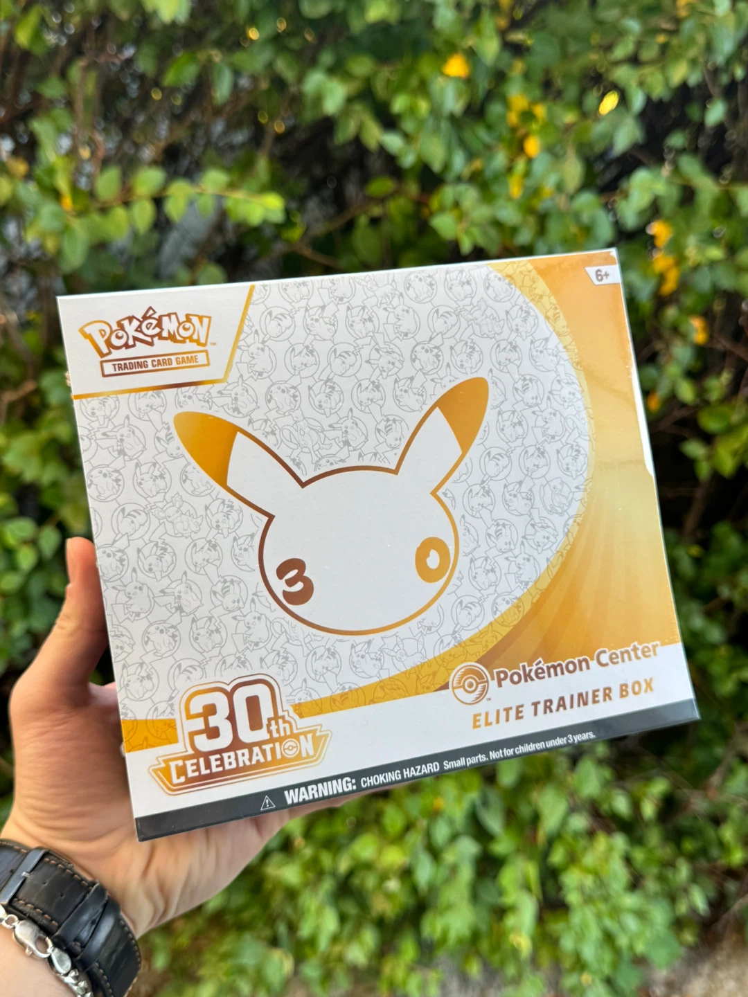 Pokemon 30th celebration Pokemon centre exclusive etb