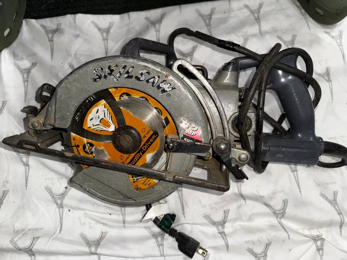 Skilsaw Circular Saw 7-1/4