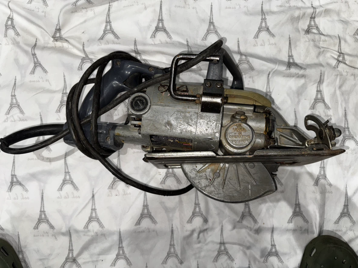 Vintage Skilsaw Circular Saw