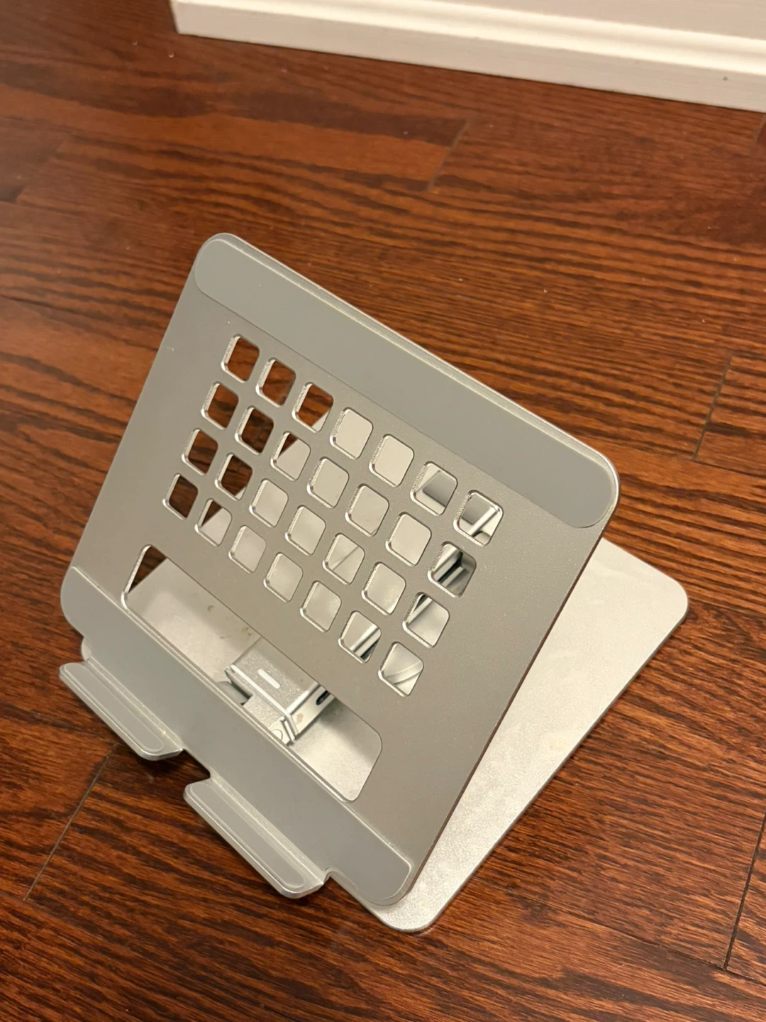 Foldable Aluminum Laptop or Tablet Stand
