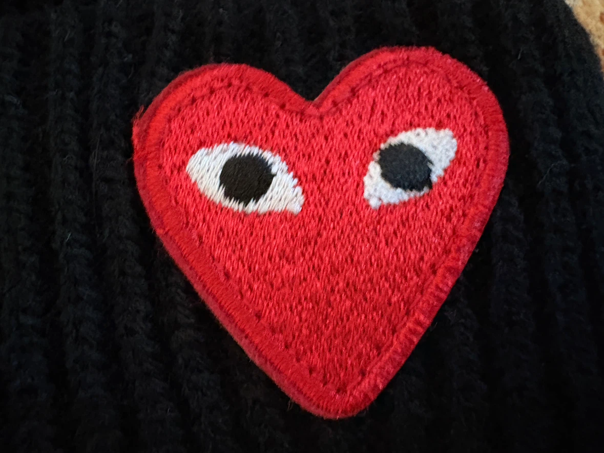 CDG Play Heart Logo Knit Beanie Black - photo 4