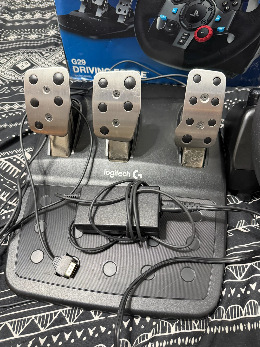 Logitech G29 Driving Force Racing Wheel and Pedals - photo 3