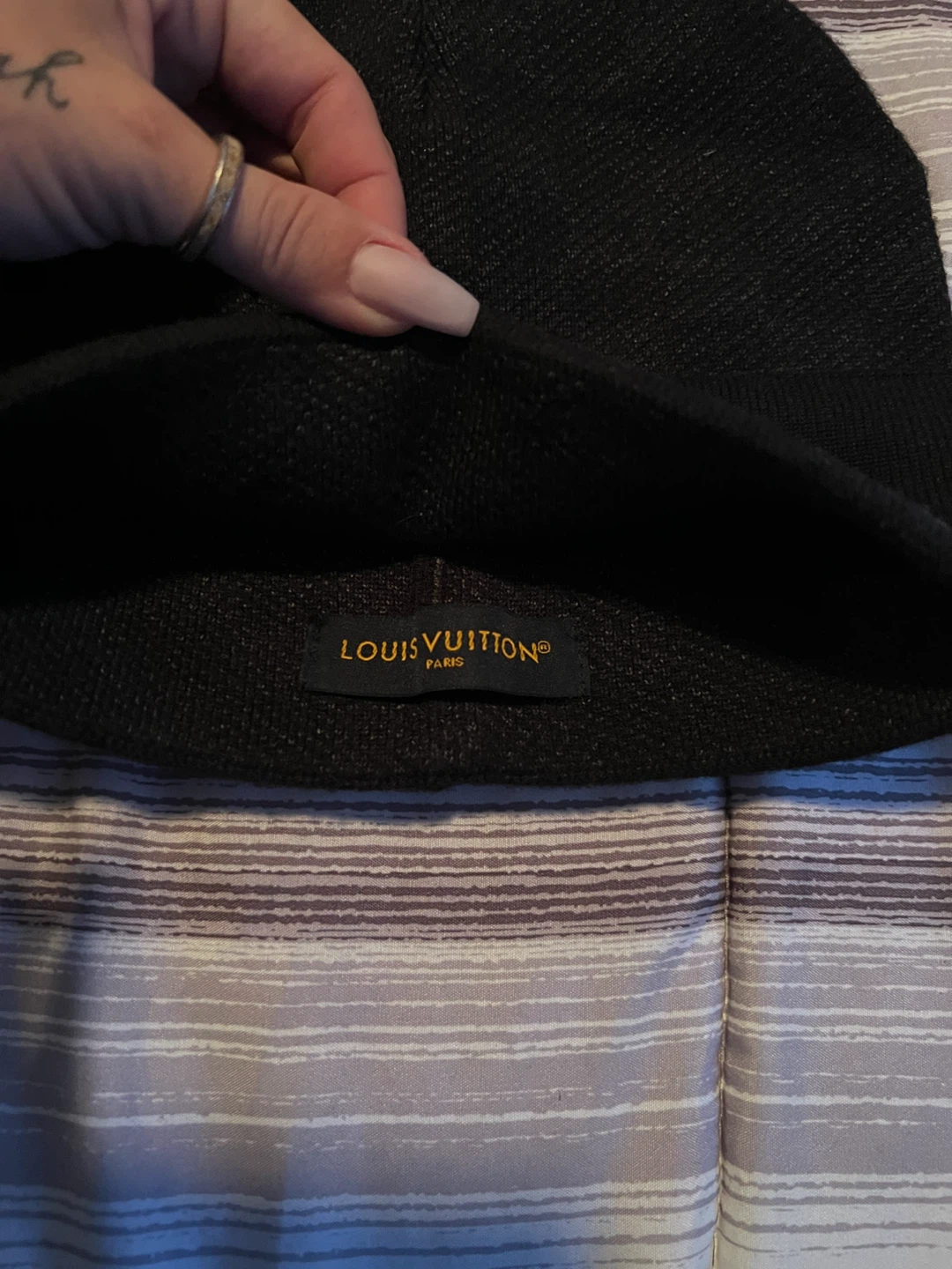 Louis Vuitton Black Beanie - photo 2