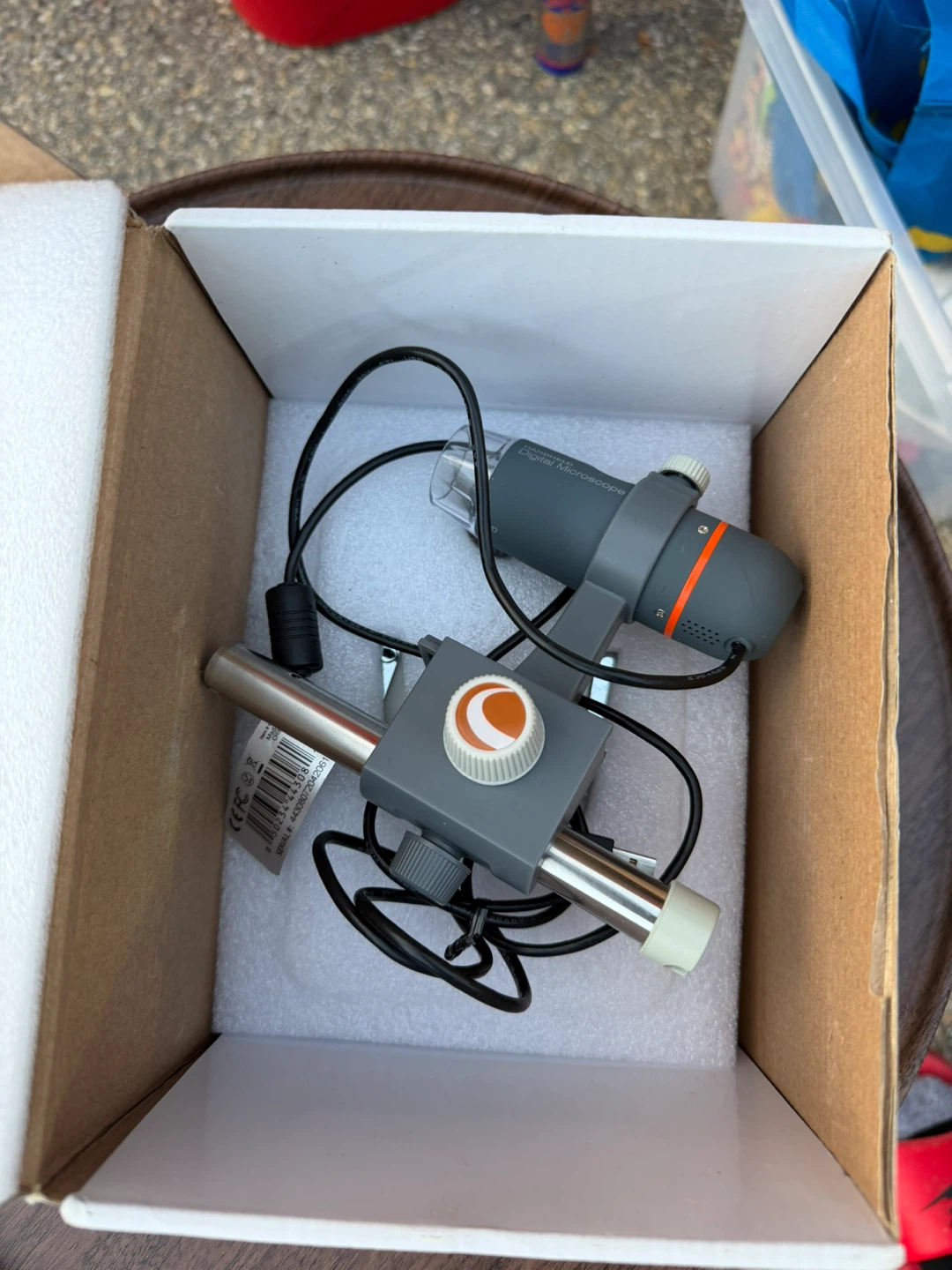 Celestron Handheld Digital Microscope PRO - photo 3