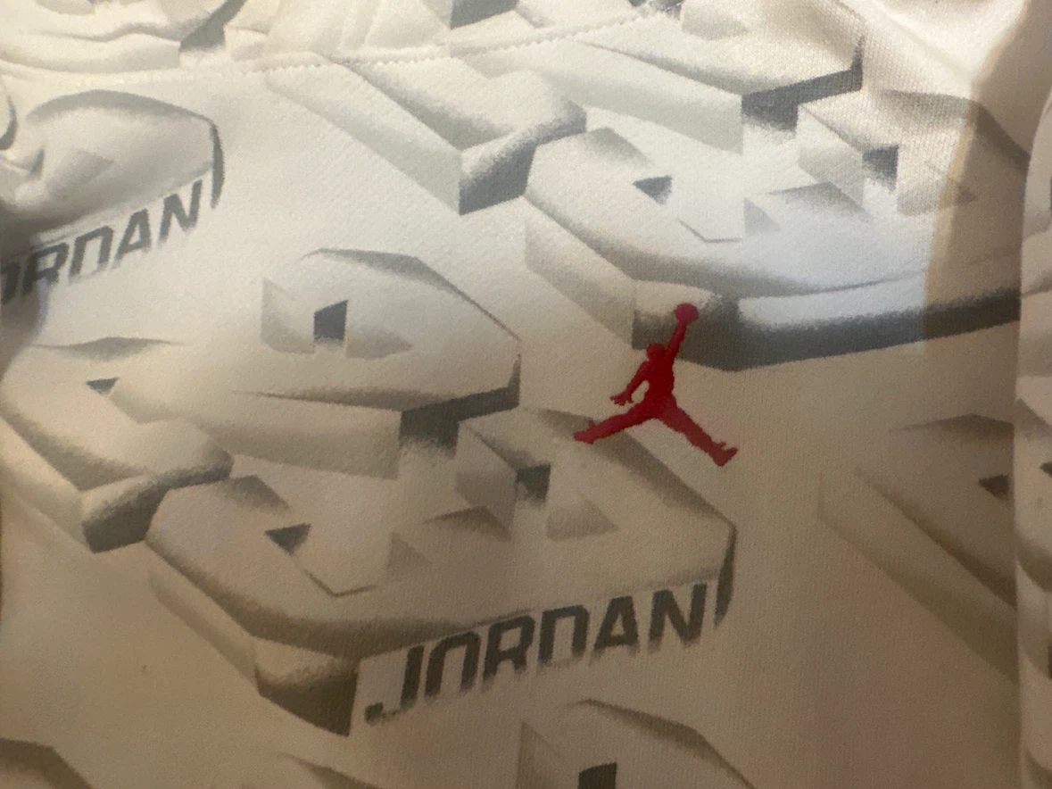 SUETER JORDAN DISEÑO 3D - photo 2