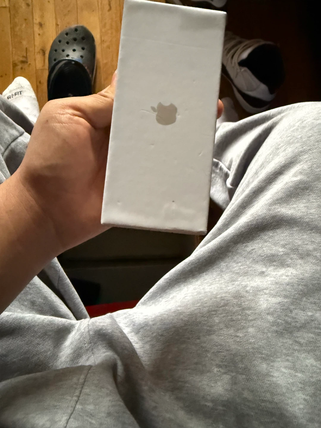 Apple AirPods Pro 2nd Gen with MagSafe Case - photo 4