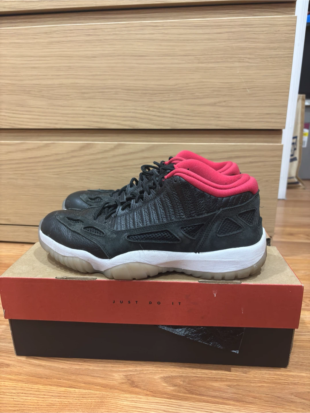 Air Jordan 11 Retro Low IE Black/True Red - photo 2
