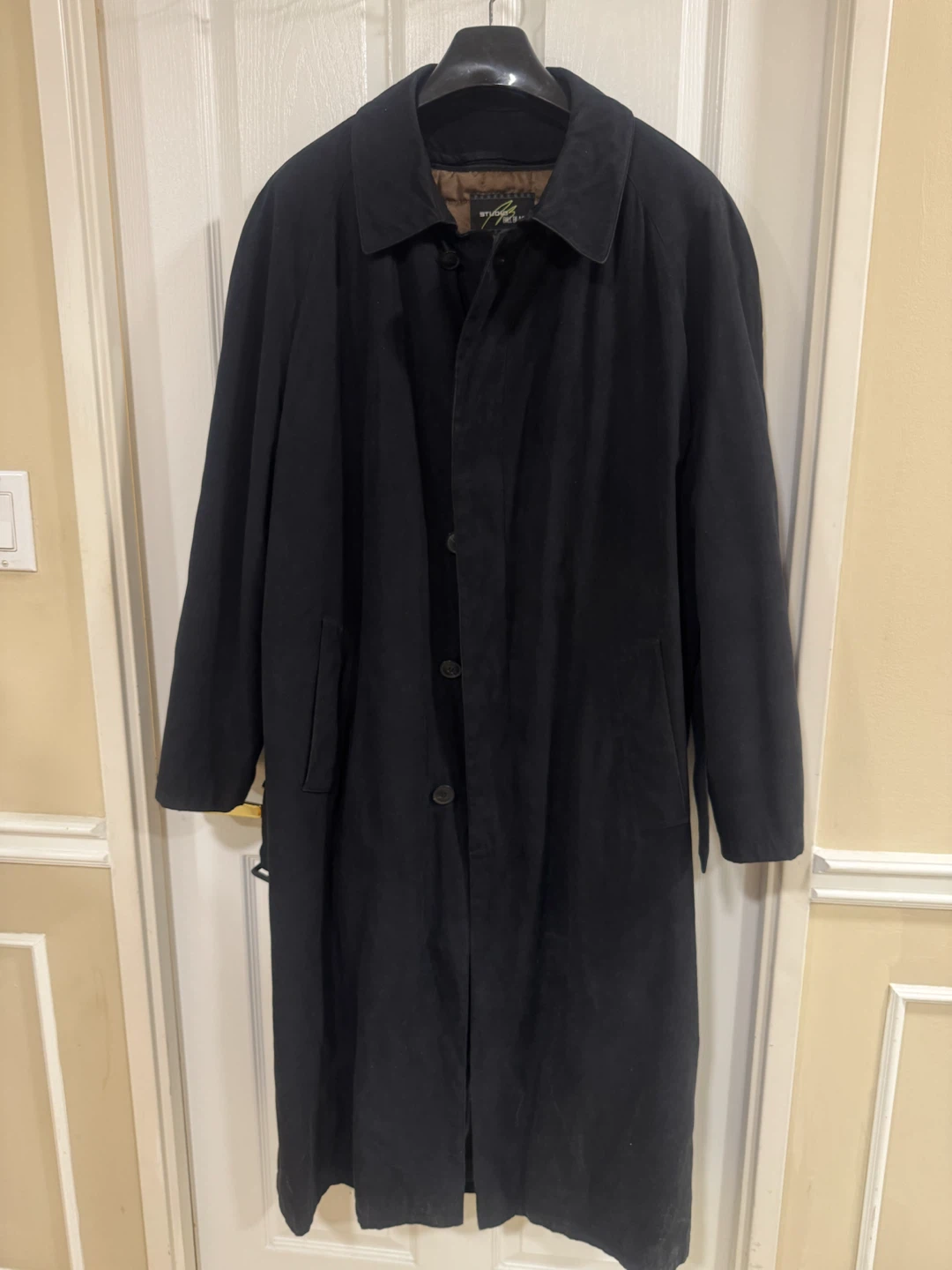 Studio by Bill Blass Black Trench Coat, size XL