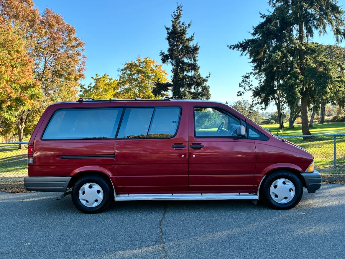 1997 Ford Aerostar XLT - photo 2