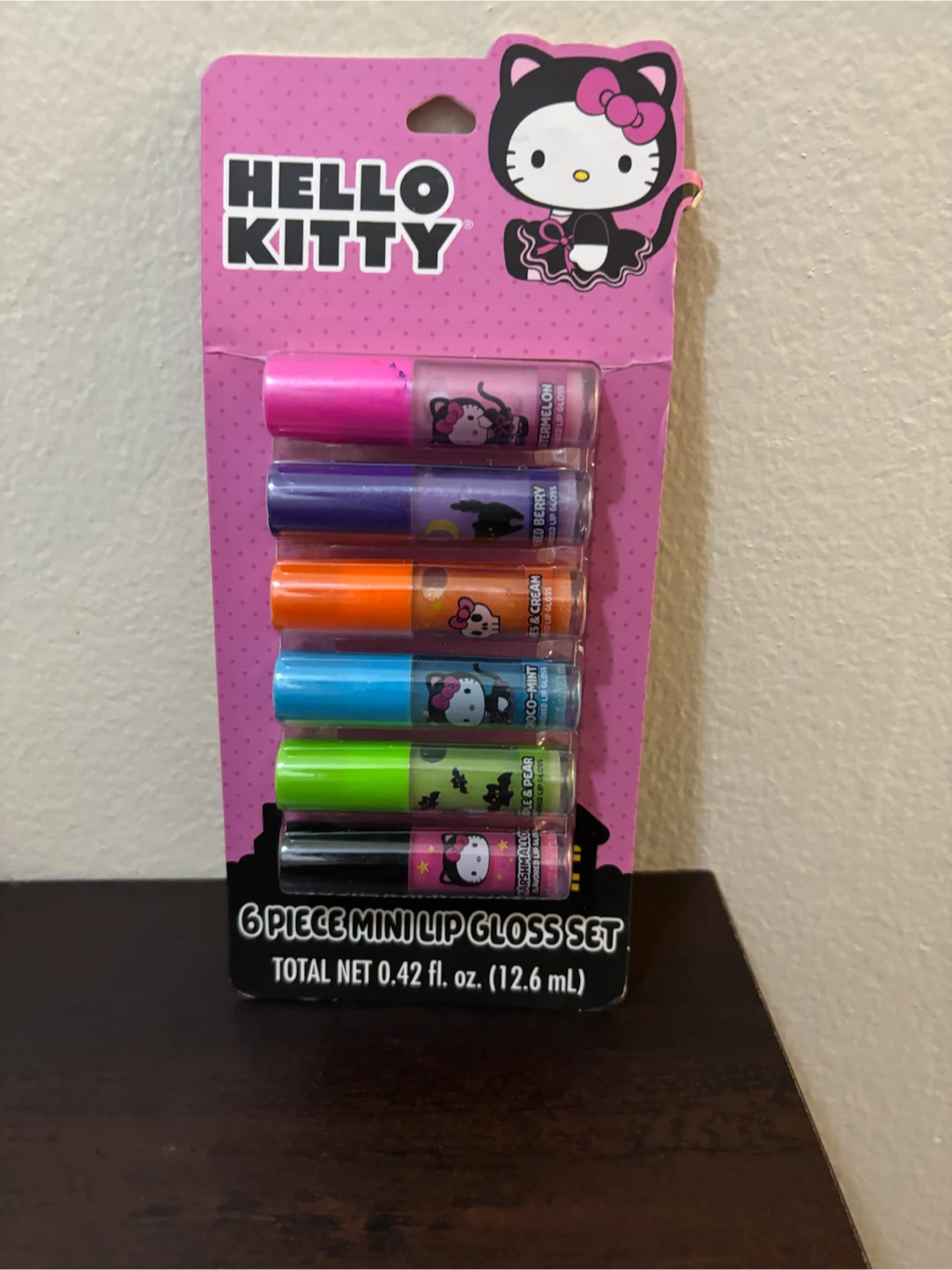 NEW-Hello Kitty 6-Piece Mini Lip Gloss Set