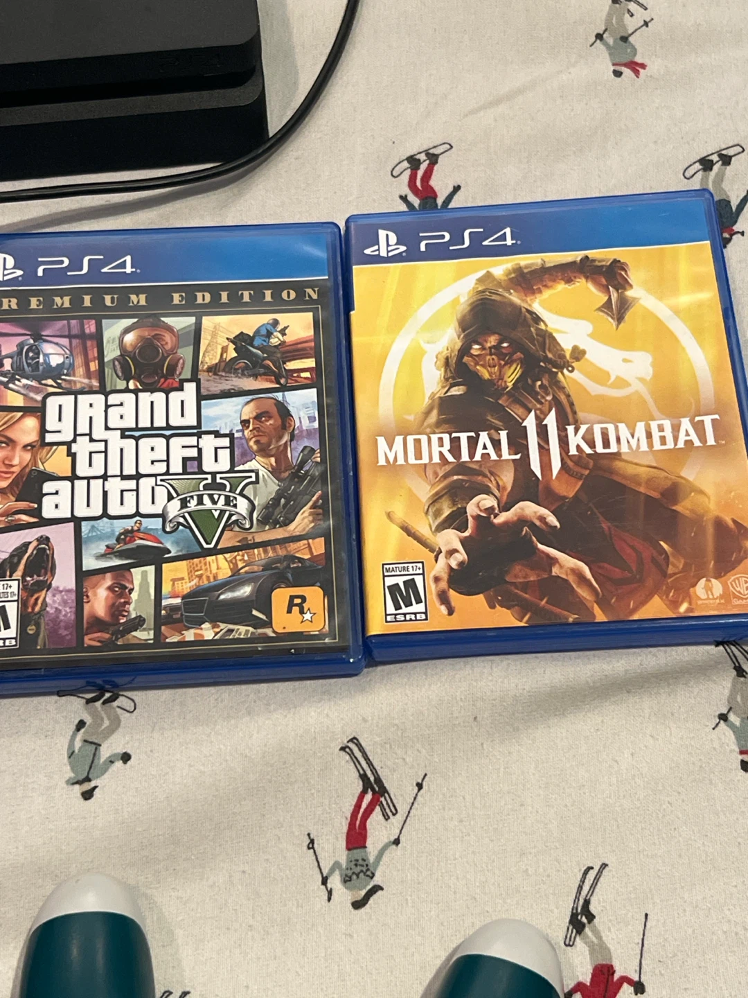 Sony PlayStation 4 Console, 2 Controllers, & 4 Hit Games - photo 3