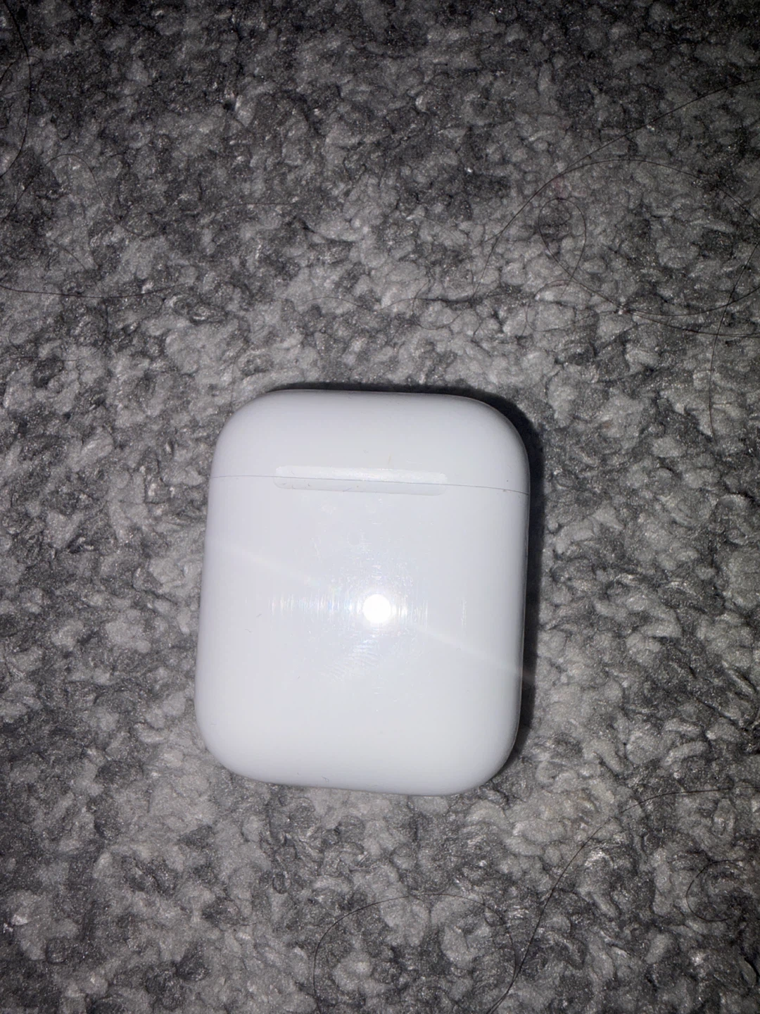 Apple AirPods Charging Case - photo 5