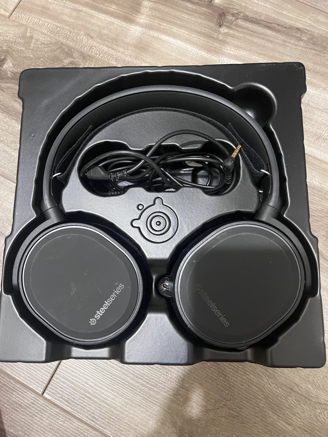 SteelSeries Arctis 5 Wired Gaming Headset - photo 2