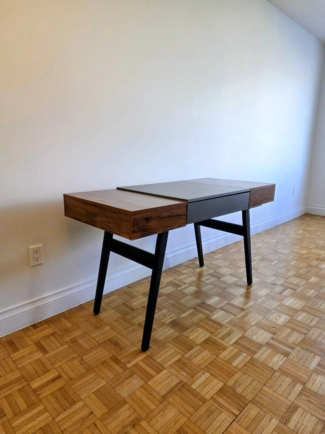Techni Mobili Expandable Modern Storage Writing Desk - photo 2