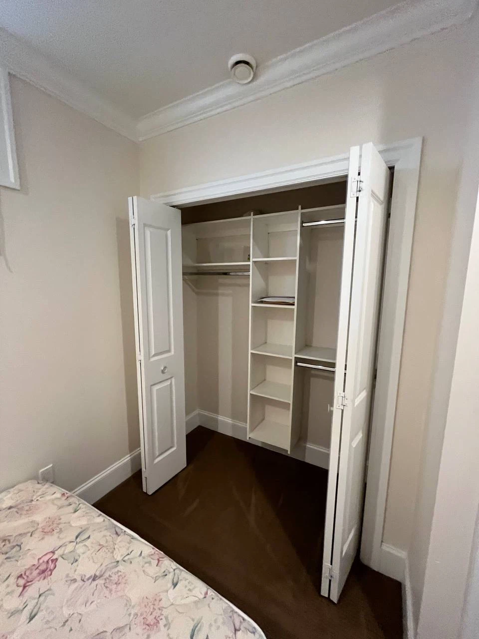 Private room for rent - photo 2