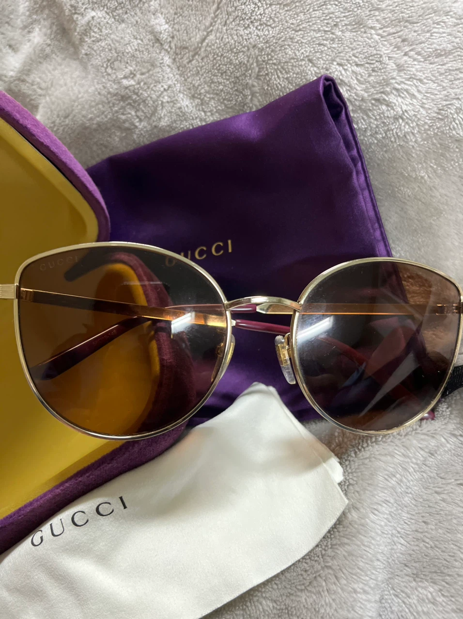Gucci Sunglasses - photo 2
