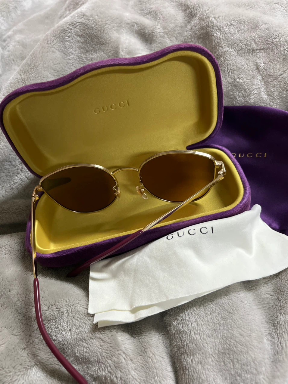 Gucci Sunglasses - photo 3