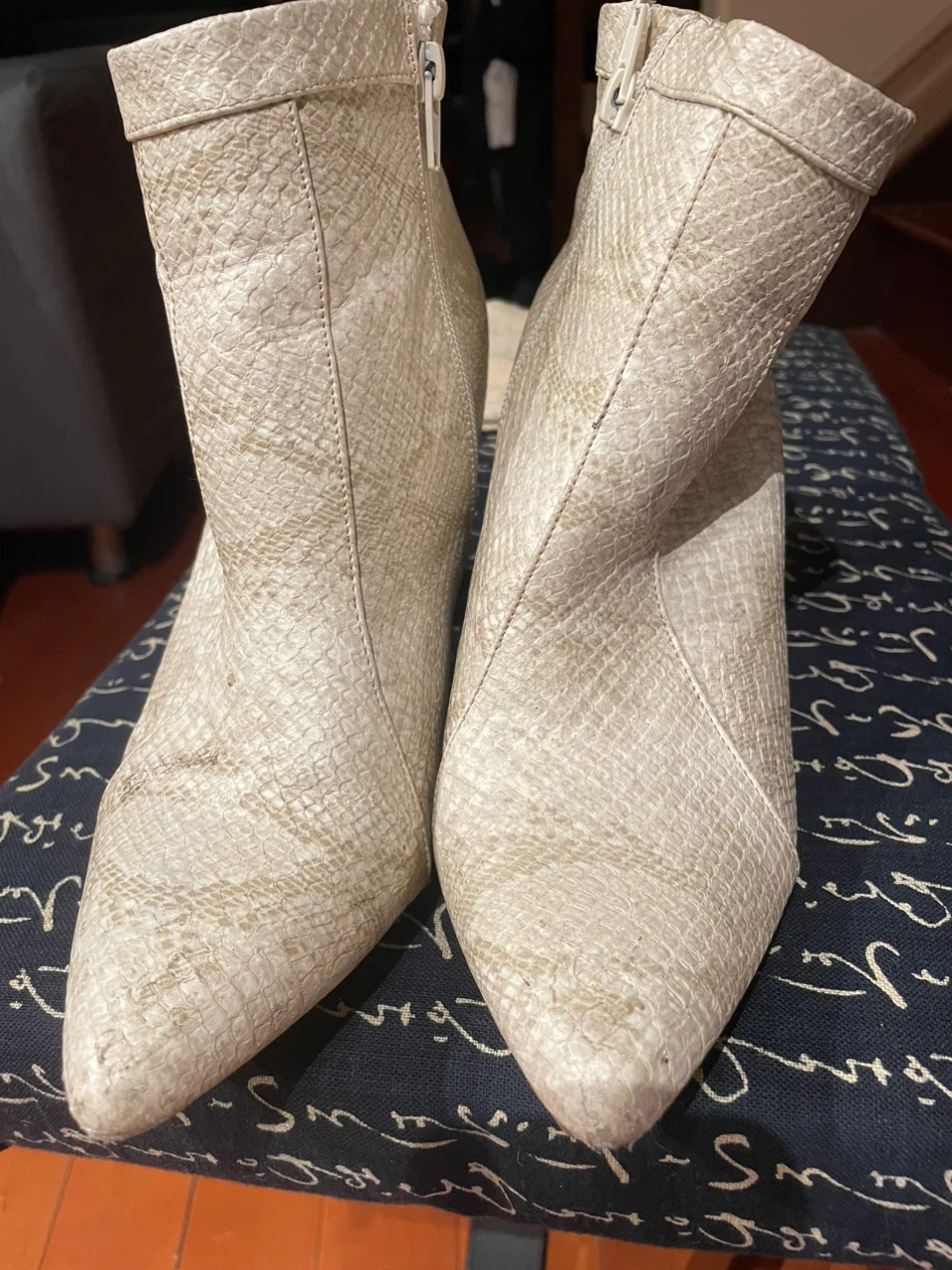 Wild Diva Lounge Ankle Boots Size 9