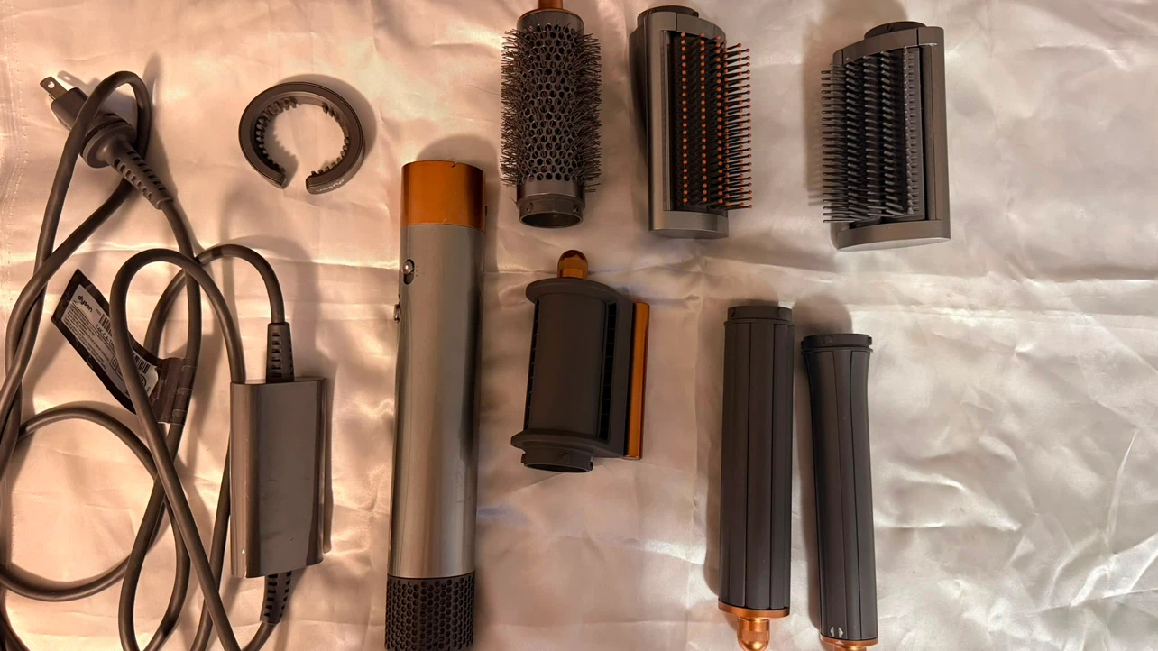 Dyson Airwrap Multi-Styler with Case - photo 2