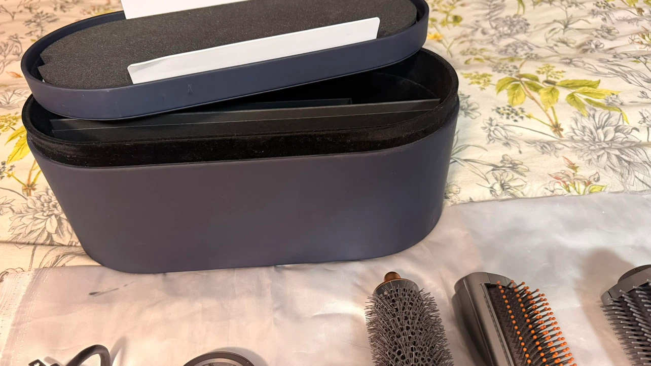 Dyson Airwrap Multi-Styler with Case - photo 5