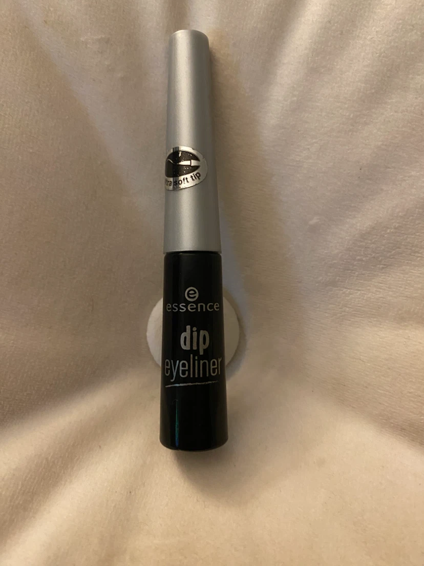 Brand New Essence Dip Eyeliner