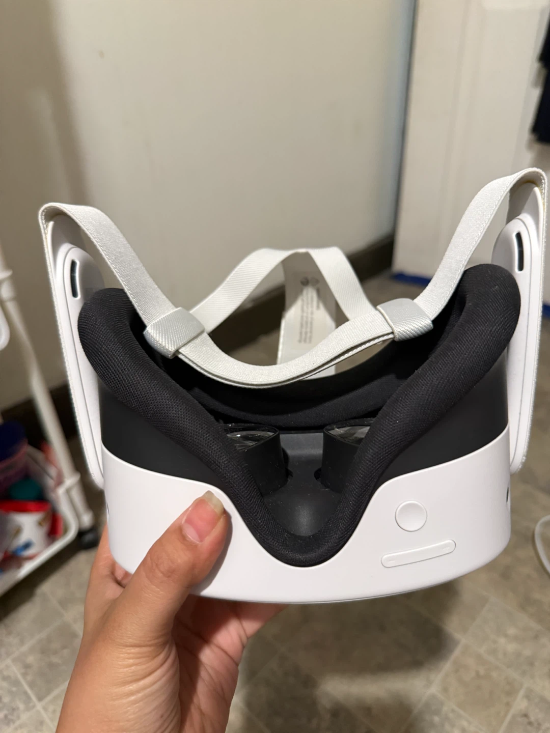 Meta Quest 3SVR Headset with Controllers - photo 4