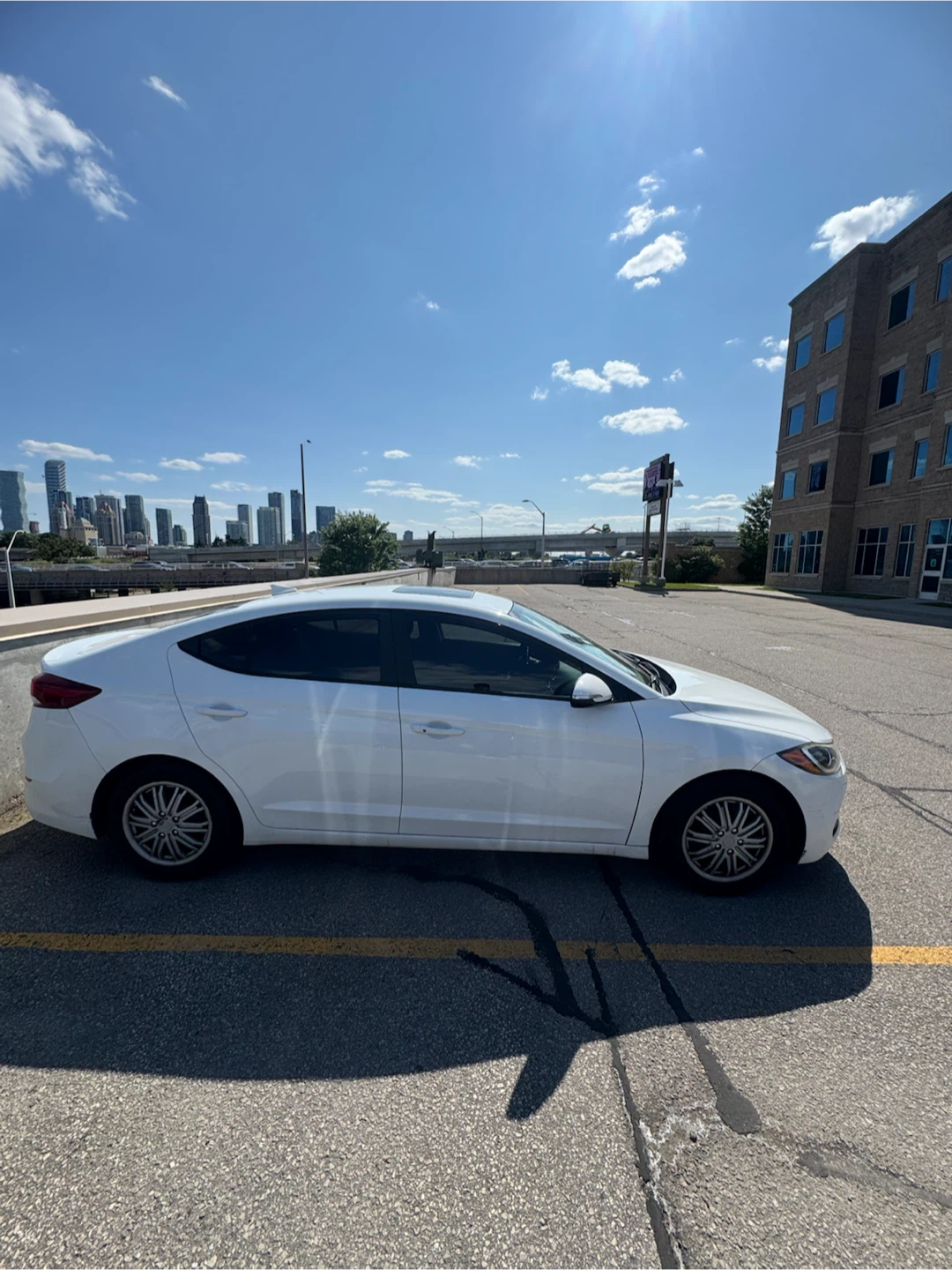Hyundai Elantra 2017 - photo 4
