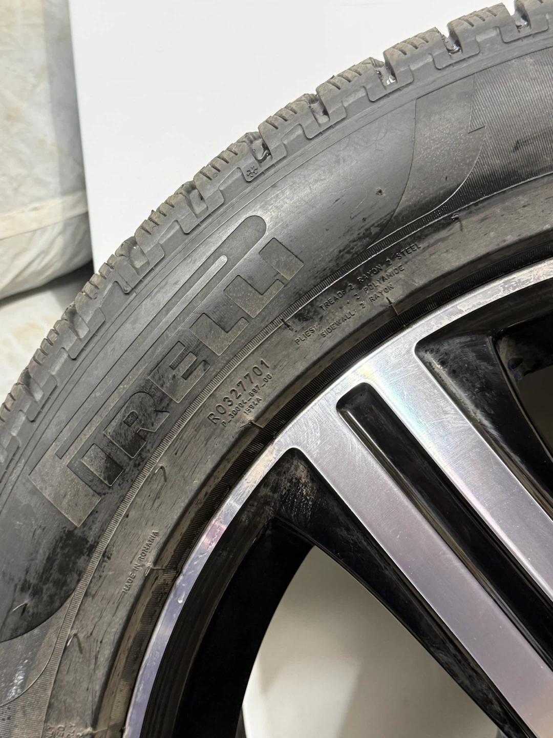 19" Pirelli Winter on Mercedes rims, 235/55R19 - photo 3