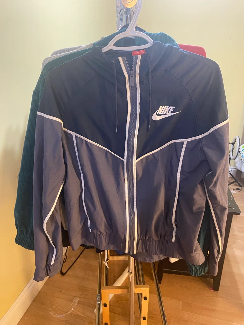 Nike Windrunner Jacket - Womens