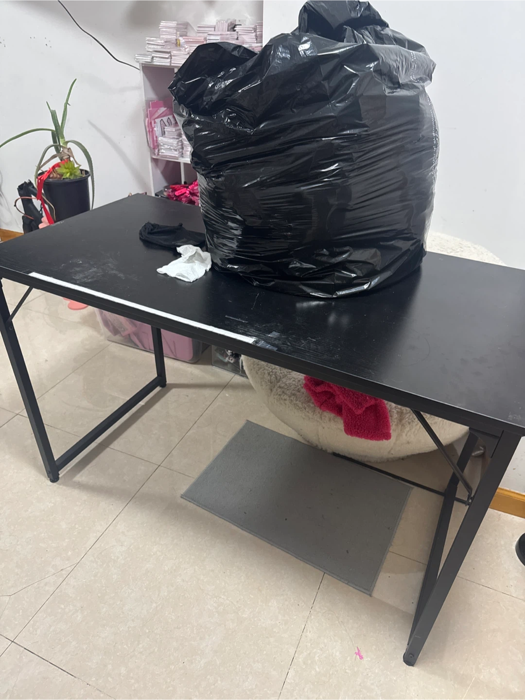 Simple Black Metal Desk - photo 2