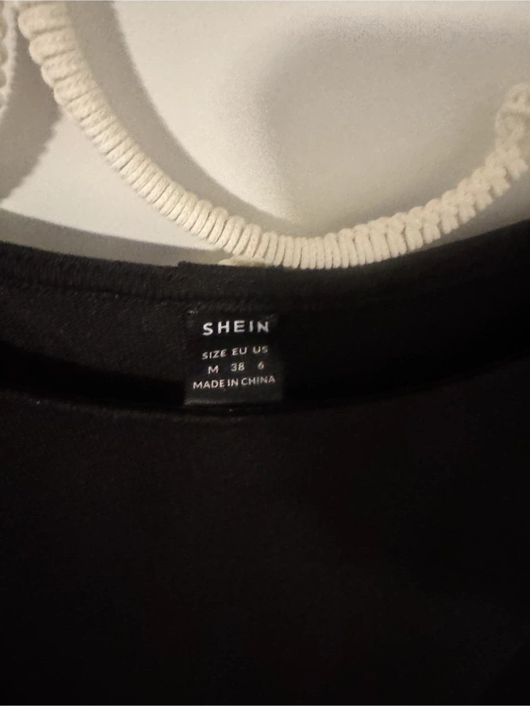 SHEIN black long-sleeve button-up top - photo 3