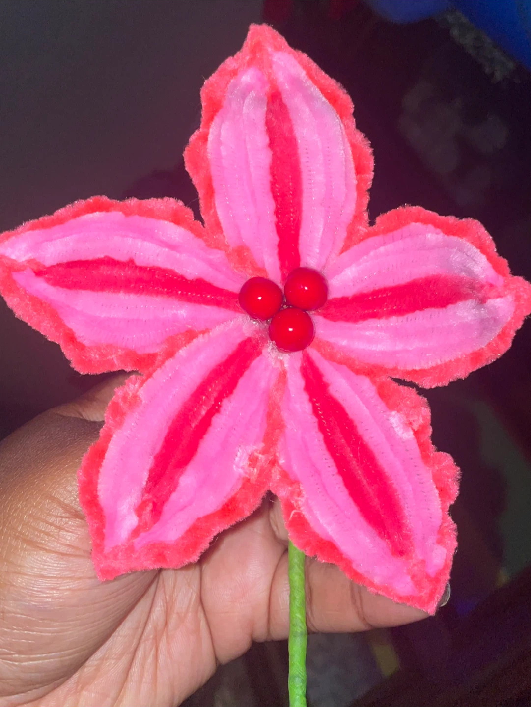 Handmade pipe cleaner flowers - photo 3