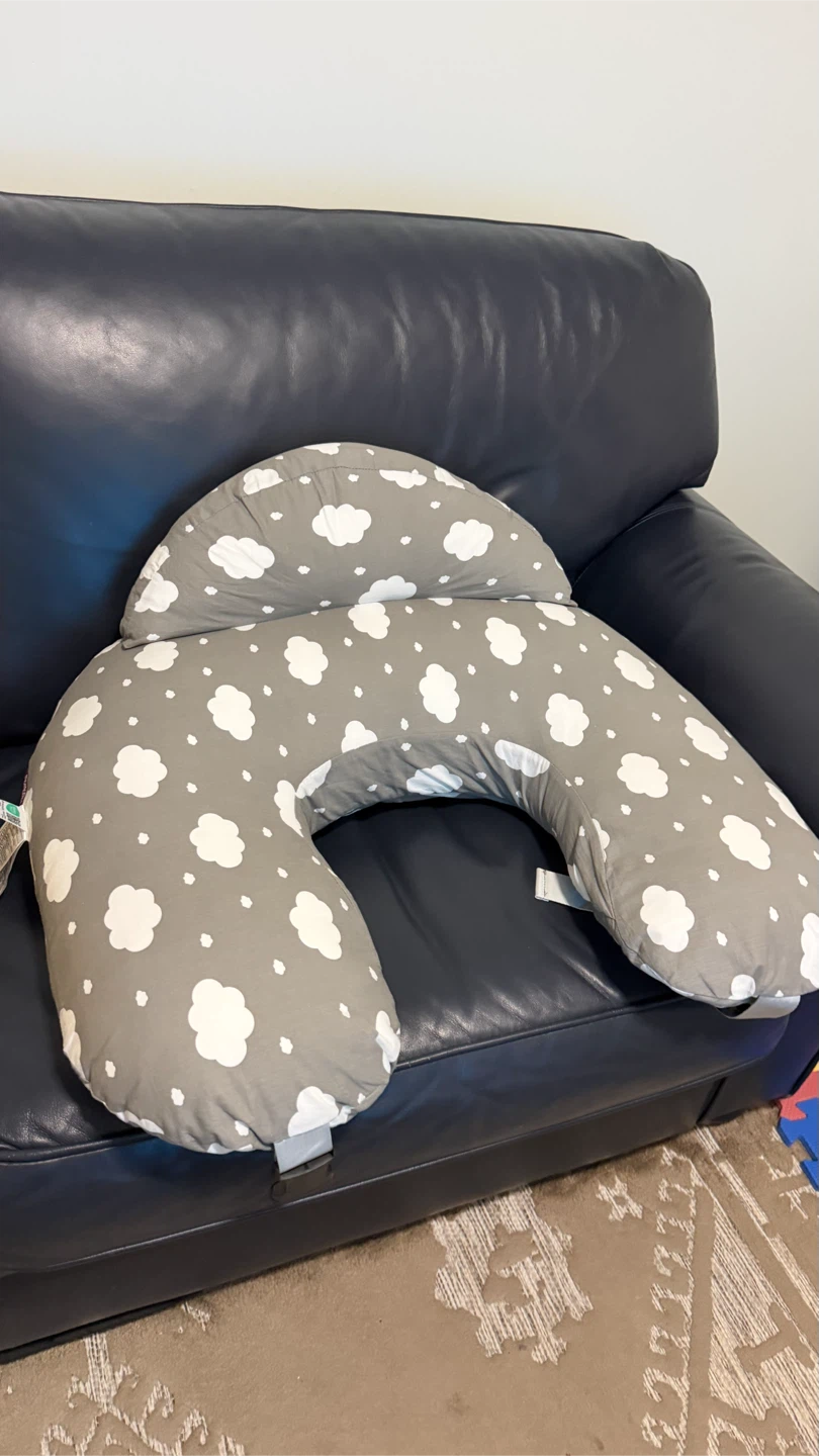 New Mom Cozy Nursing