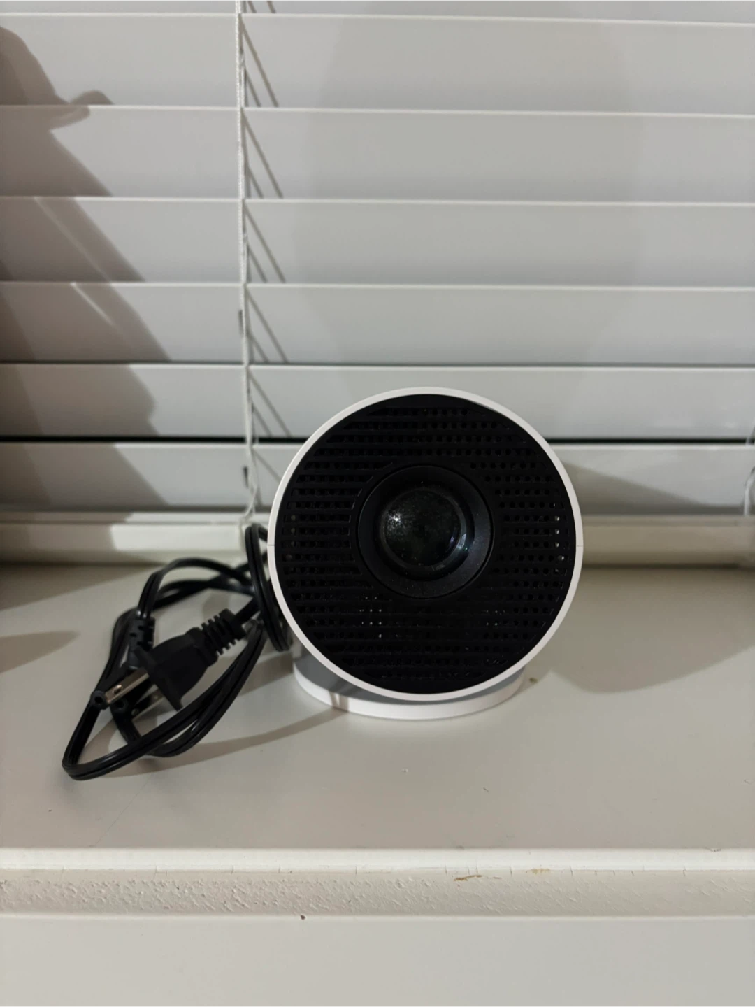 Smart Projector White