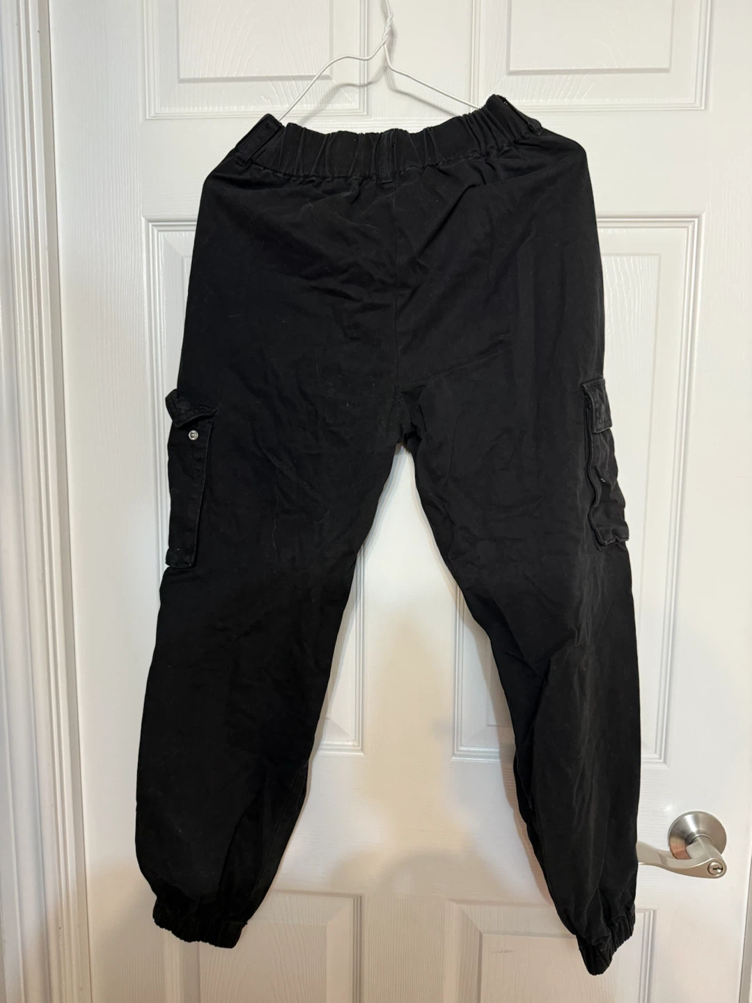 Forever 21 Black Distressed Cargo Joggers Size S - photo 4