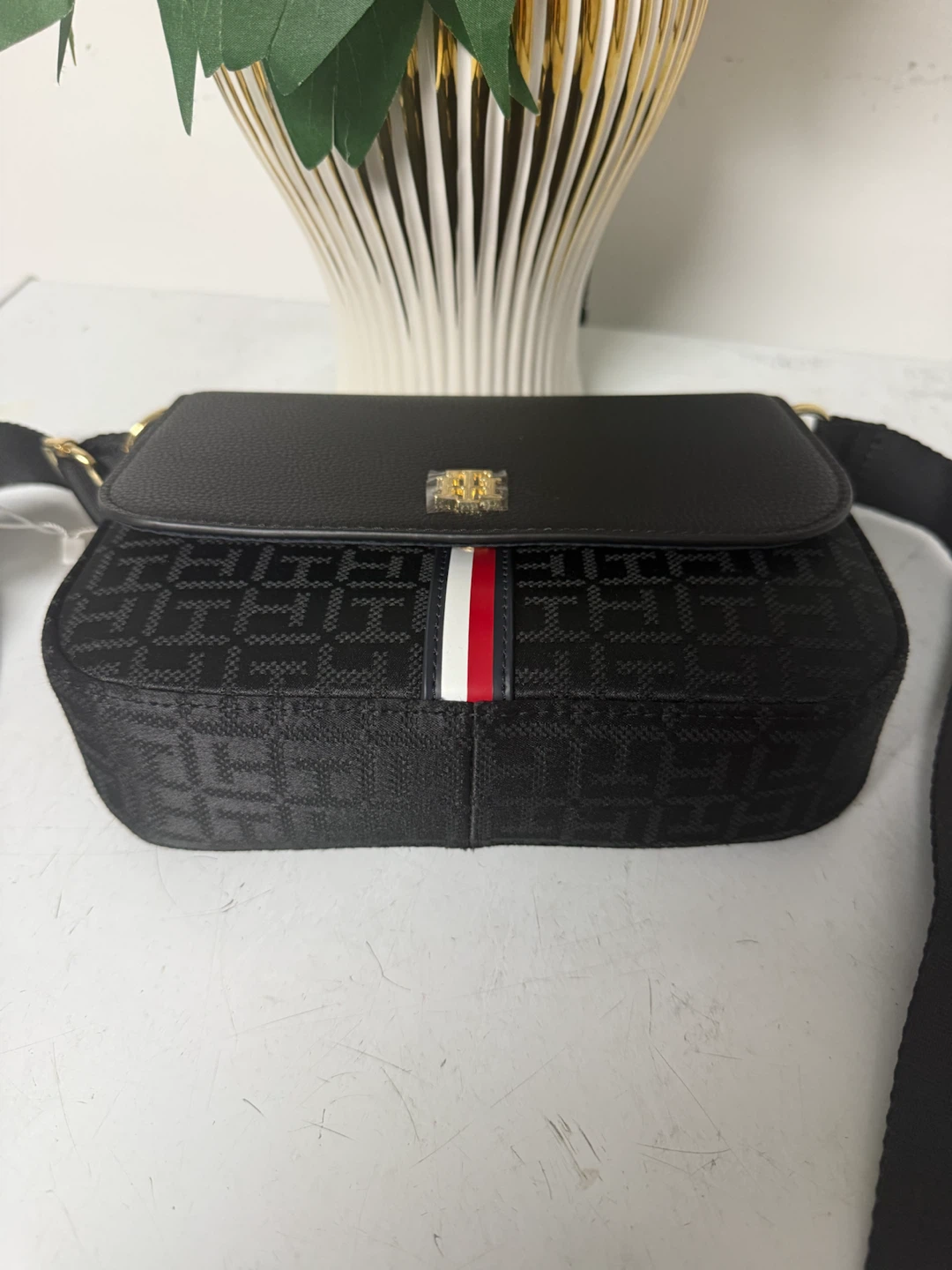 Tommy Hilfiger Crossbody Bag - photo 3