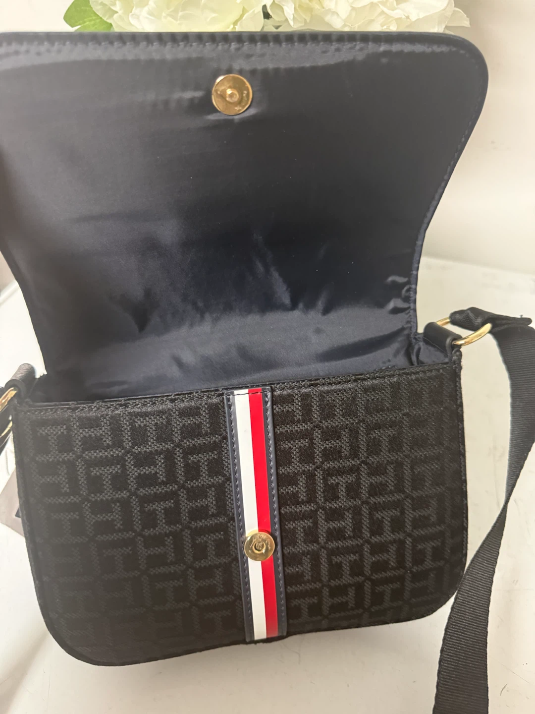 Tommy Hilfiger Crossbody Bag - photo 4