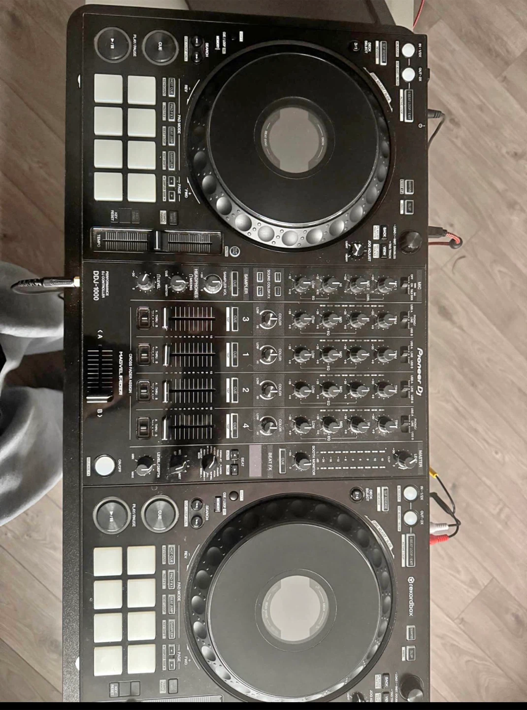 Pioneer DJ DDJ-1000 Controller with Odyssey Case