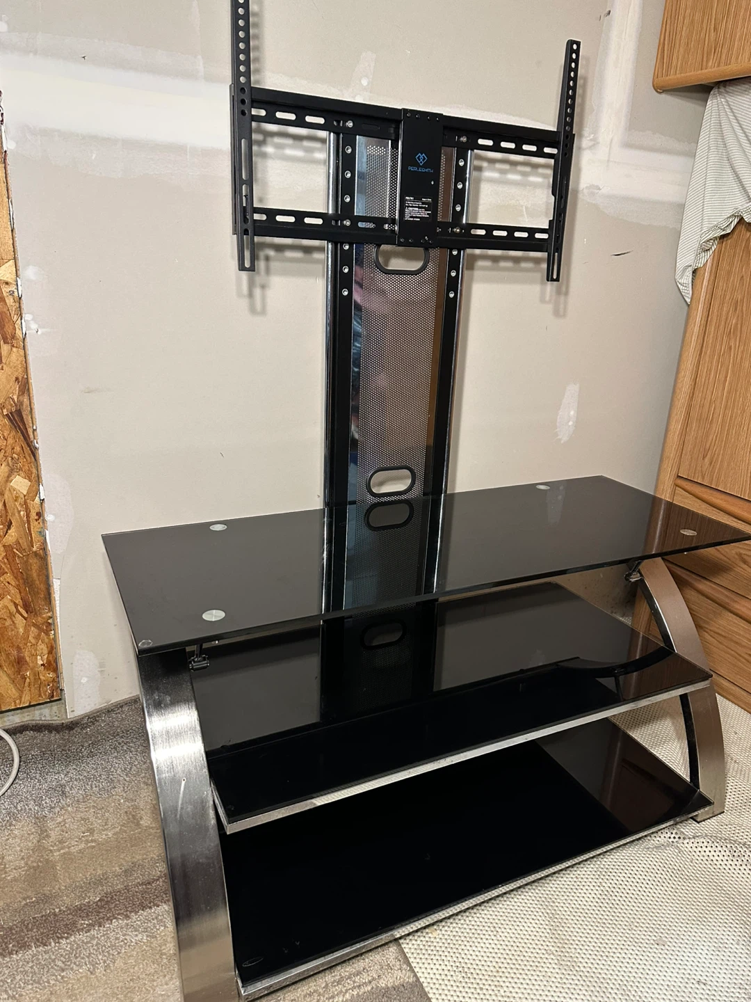 Modern TV Stand with Perlesmith Mount - photo 5