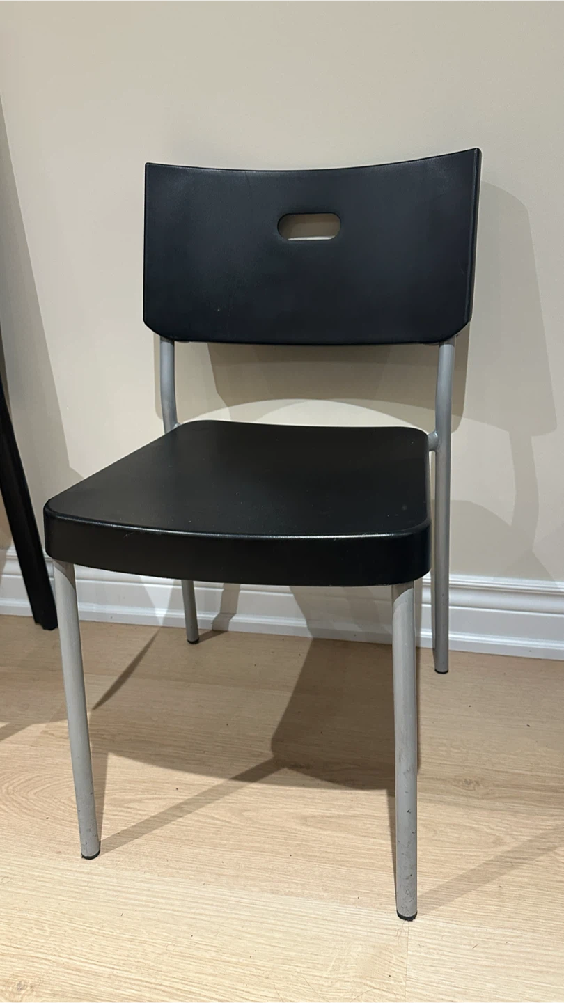 Black and Silver Metal/Plastic Chair - photo 2