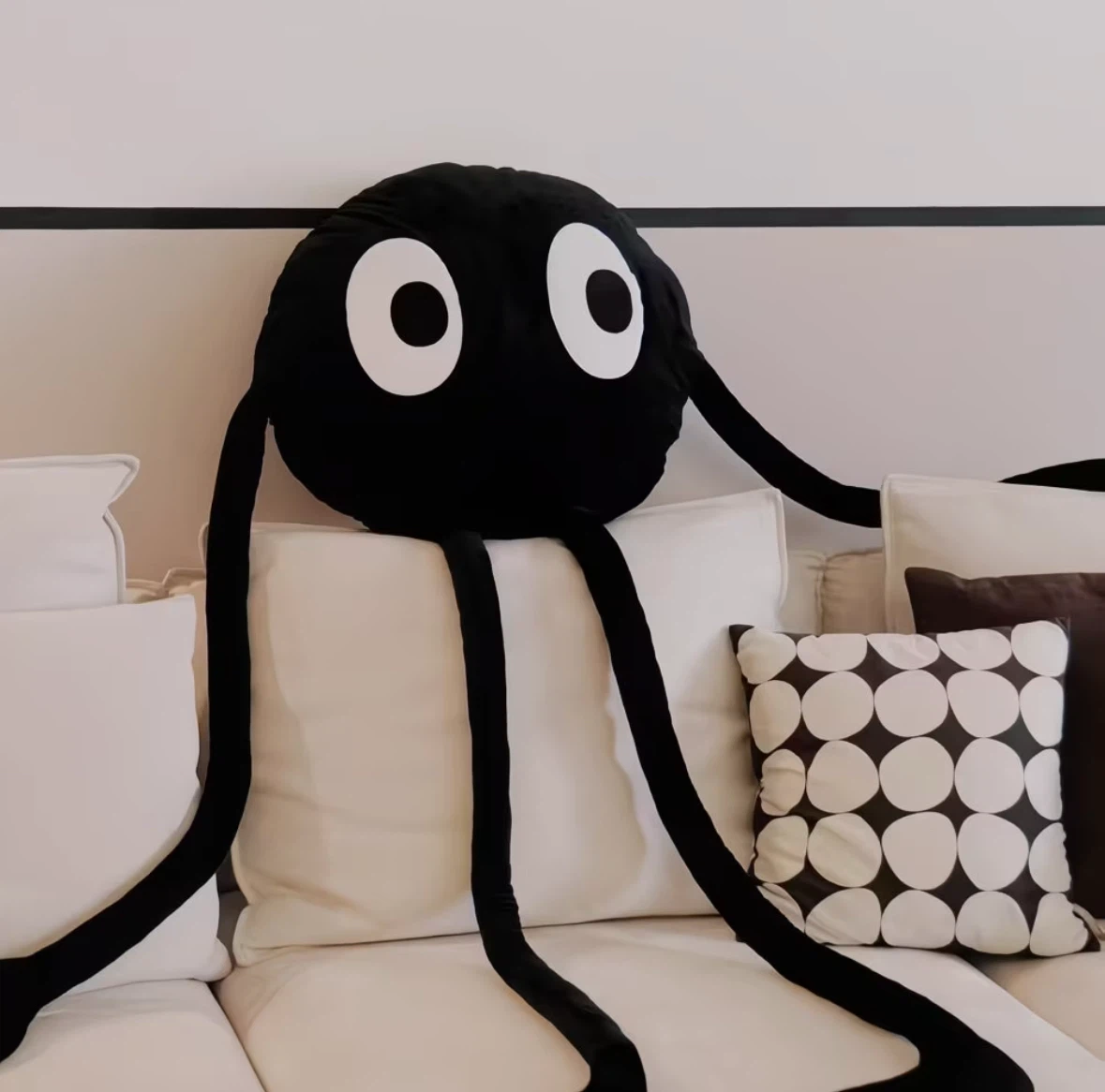Black Long-Legged Plush Pillow - photo 4