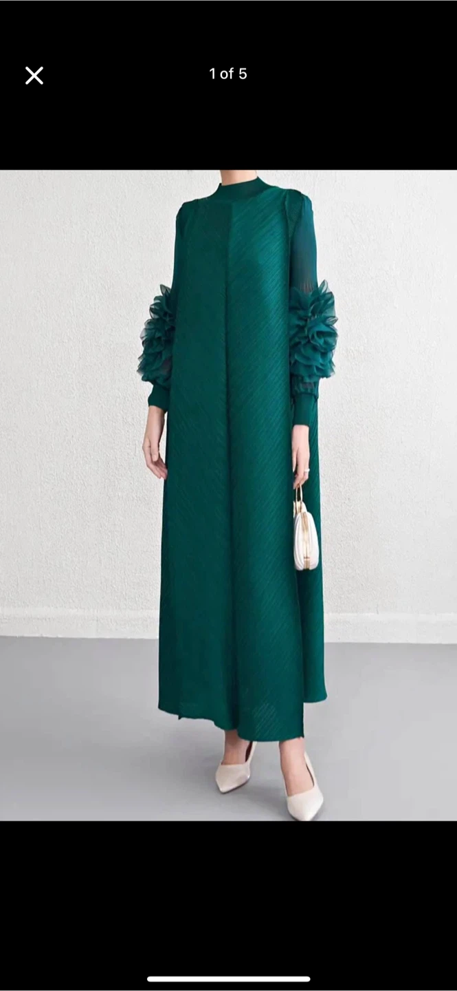 Dark Green Pleated Maxi Dress modest free size