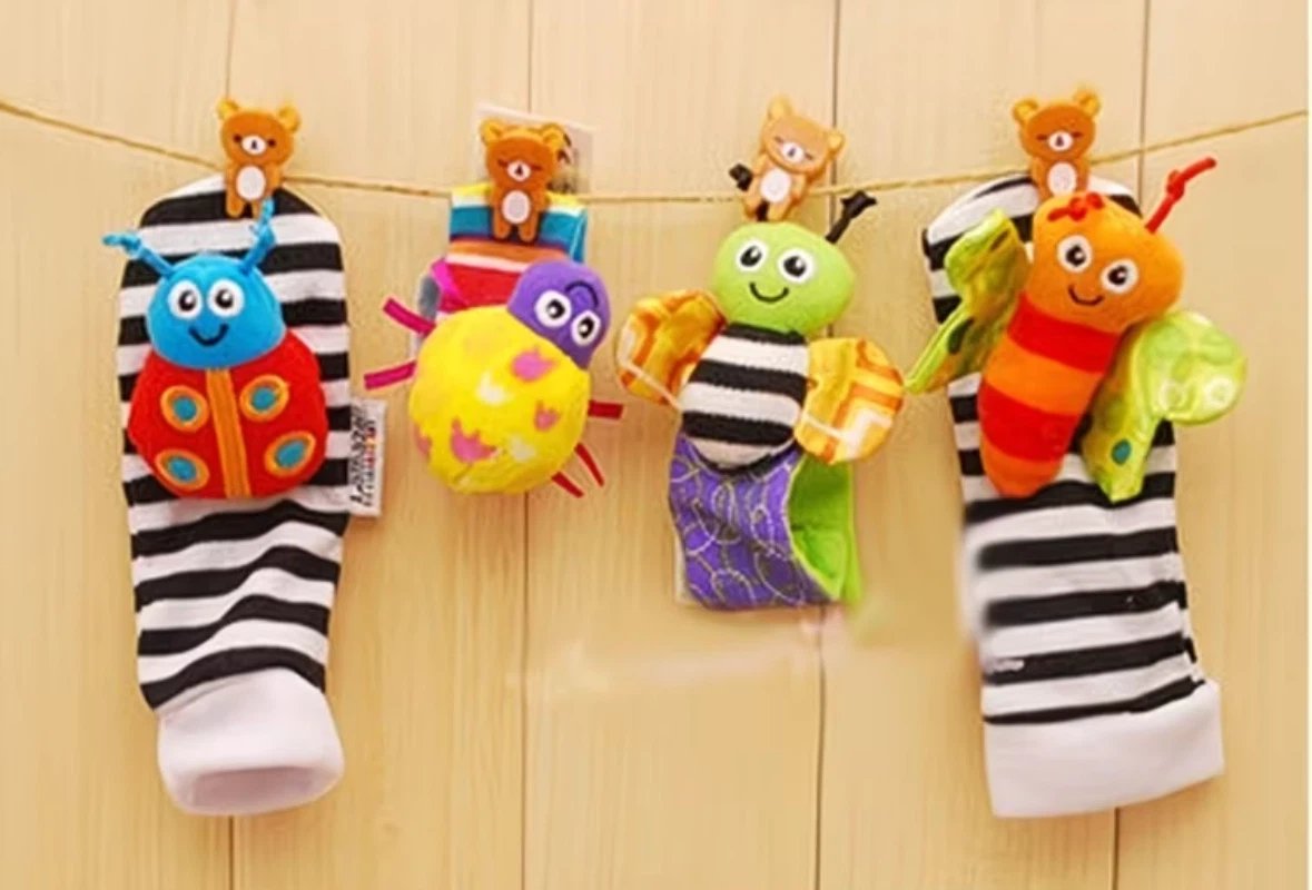 Baby Wrist Rattles and Foot Finder Socks Set - photo 2