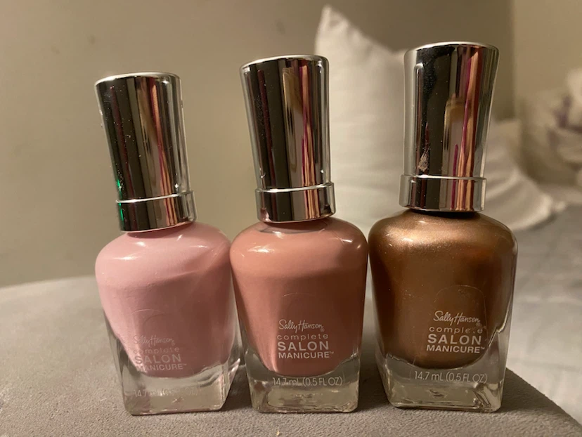 Assorted Nail Polish Collection - 12 Bottles - photo 3