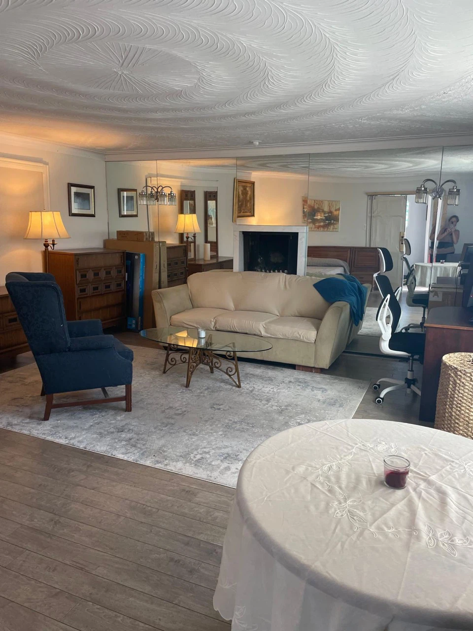 Couples room for rent