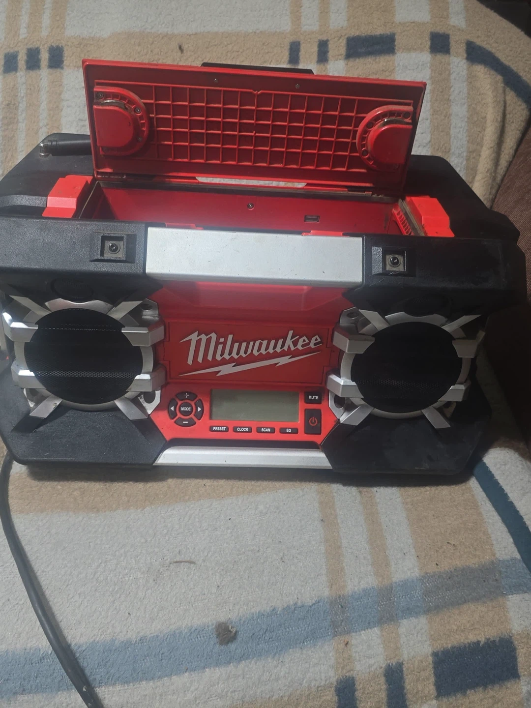 Milwaukee Jobsite Radio